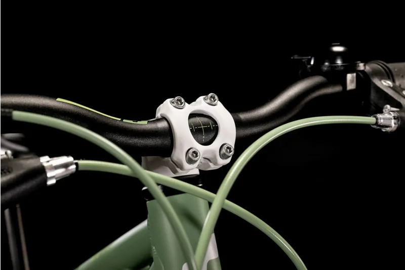 Cube Acid 200 Kids Bike in Green/White-6